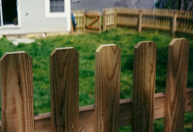dog-eared-picket-fence0000
